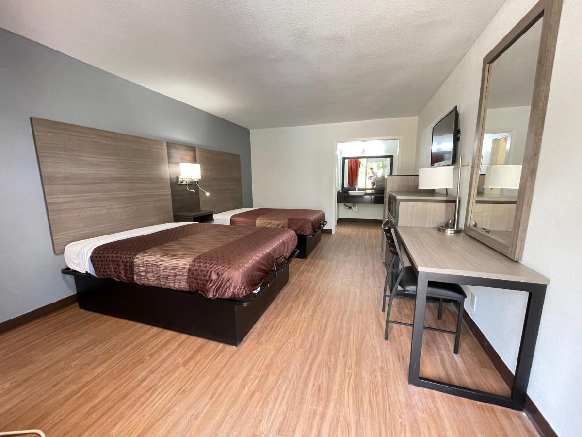 Leesville Landmark Hotel מראה חיצוני תמונה