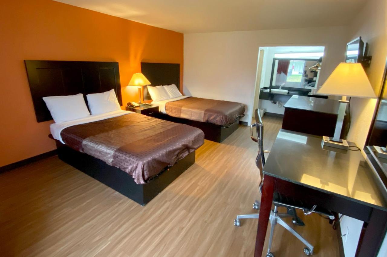 Leesville Landmark Hotel מראה חיצוני תמונה