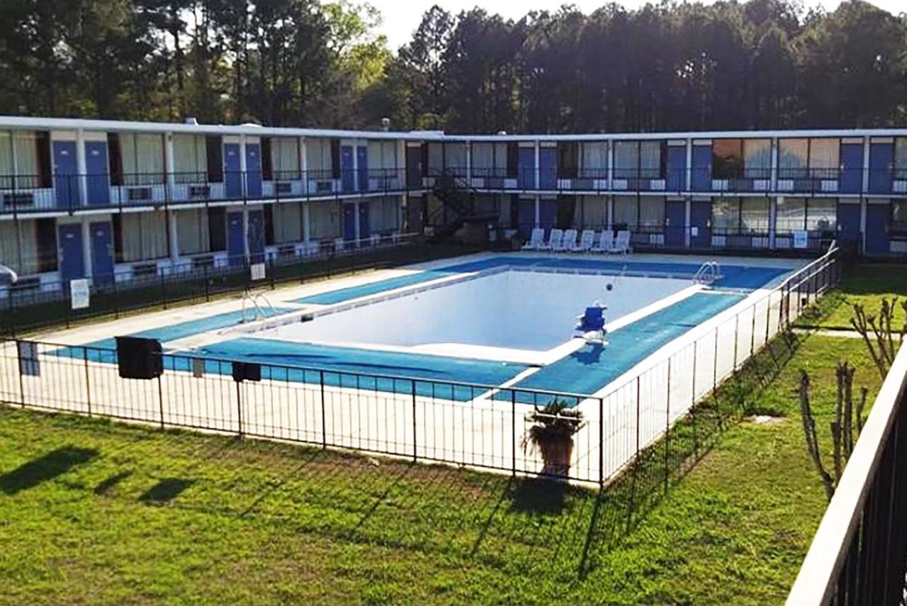 Leesville Landmark Hotel מראה חיצוני תמונה